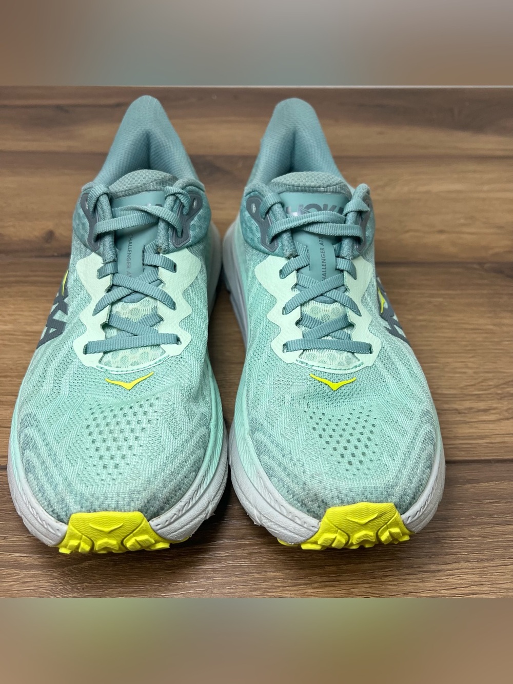 Hoka One One Challenger ATR 7 Women’s Size 7 B Green Athletic Running Shoes - Picture 3 of 13